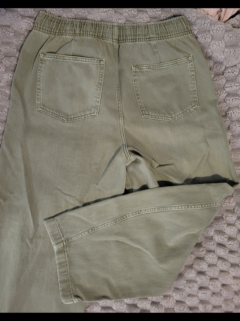 GAP Mid Rise SuperSoft Pull-On Barrel Jeans in Light Olive Sz M - Picture 3 of 15